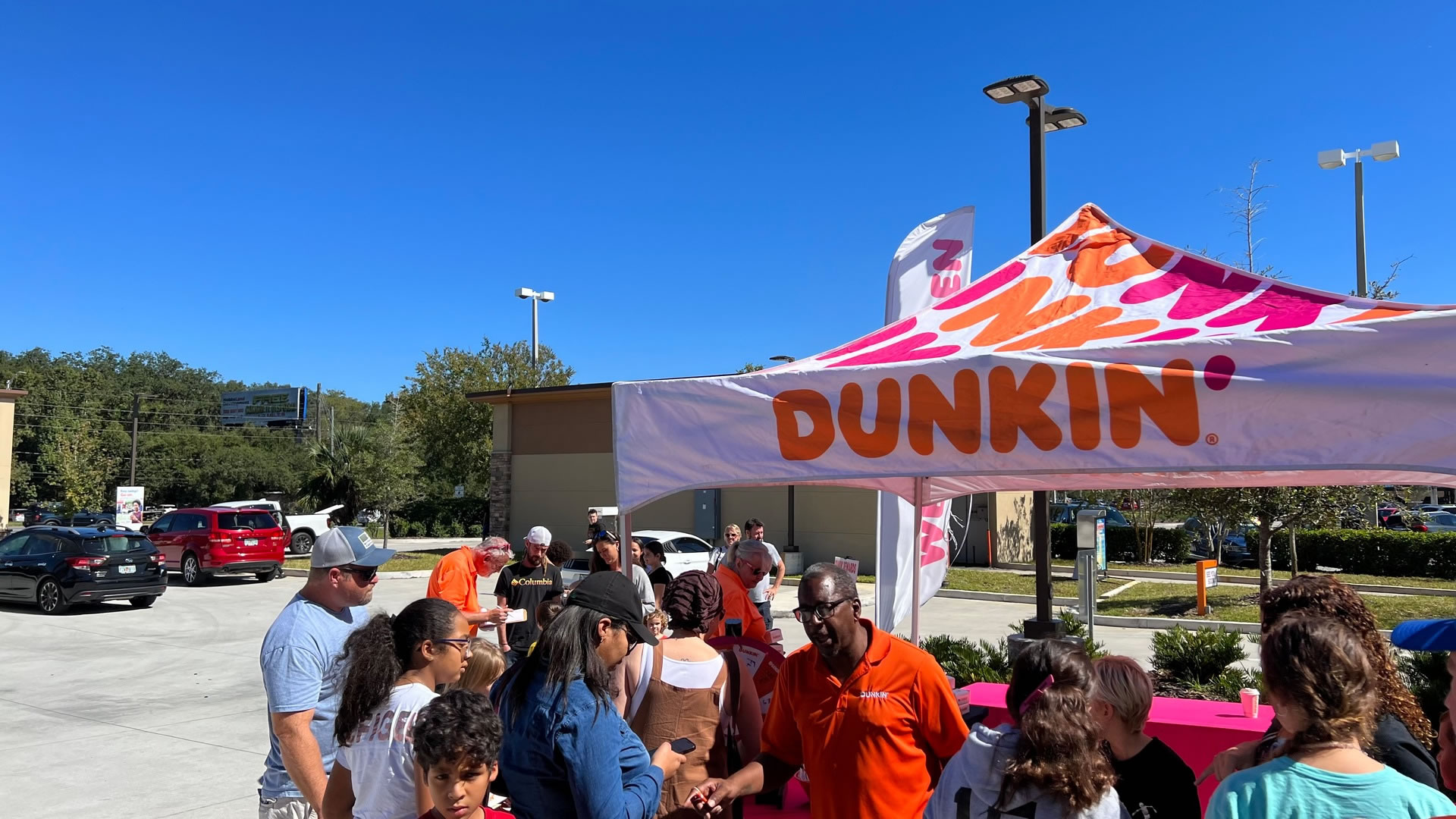 America Runs On Dunkin' / 231021472-ws.jpg